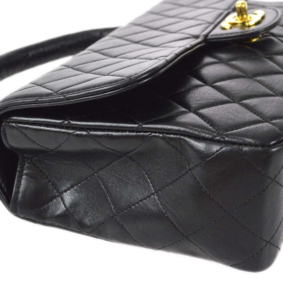 CHANEL 1994-1996 Classic Flap Handbag Medium Black Lambskin 97372 - Picture 4 of 10